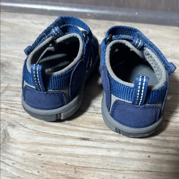 Keen Kids Newport H2 Sandals in Blue Depth NEW Size 5 - Picture 4 of 6